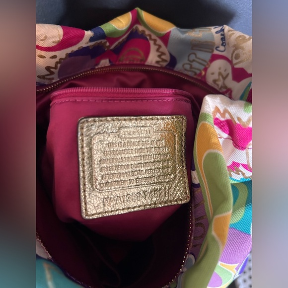 Y2K Coach Poppy Graffiti Multicolor Pop-Print Shoulder Bag & Matching Wristlet - Picture 13 of 16